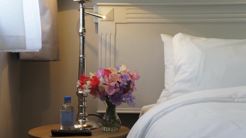 Abergavenny Hotel Zimmer foto